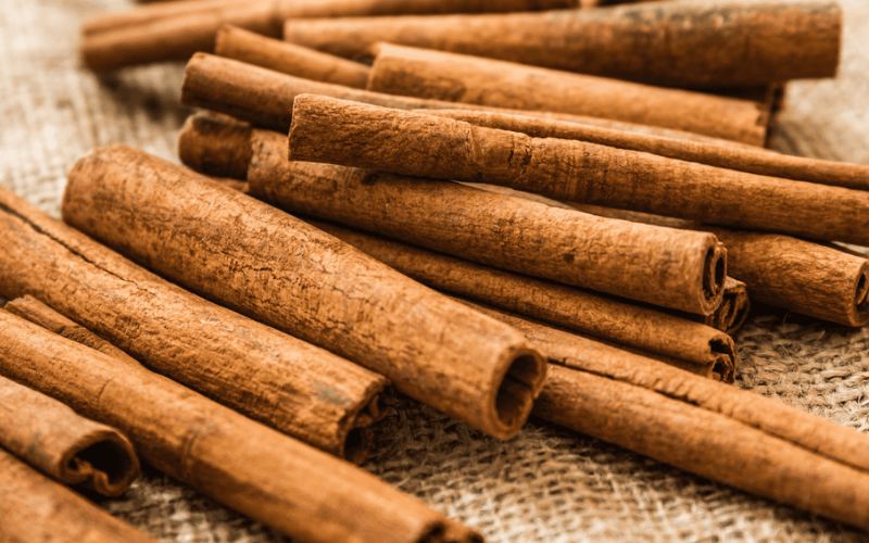 Cinnamon sticks